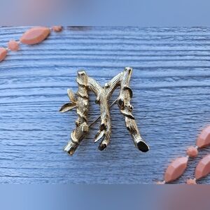Sarah Coventry Letter M Initial Brooch Gold Tone Tree Branches Vintage J…
